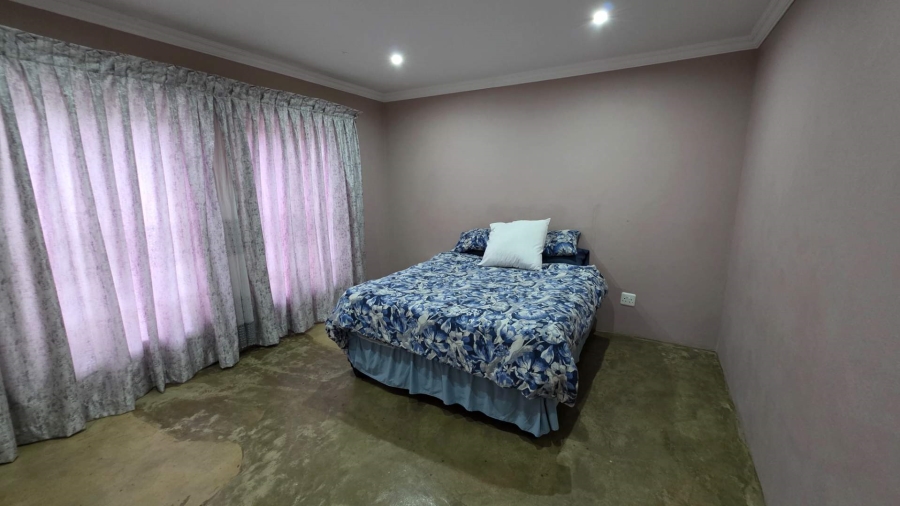 4 Bedroom Property for Sale in Broederstroom North West